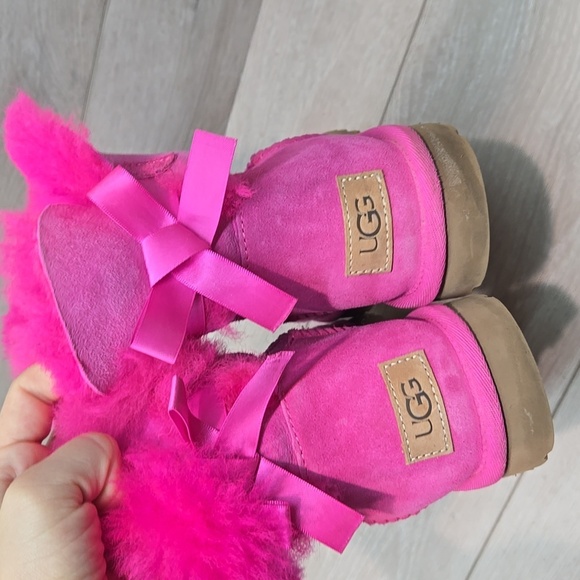 Ugg Australia Women Pink Mini Bailey Bow Short Shearling Lined Boots Shoes Sz 9 - Picture 14 of 14